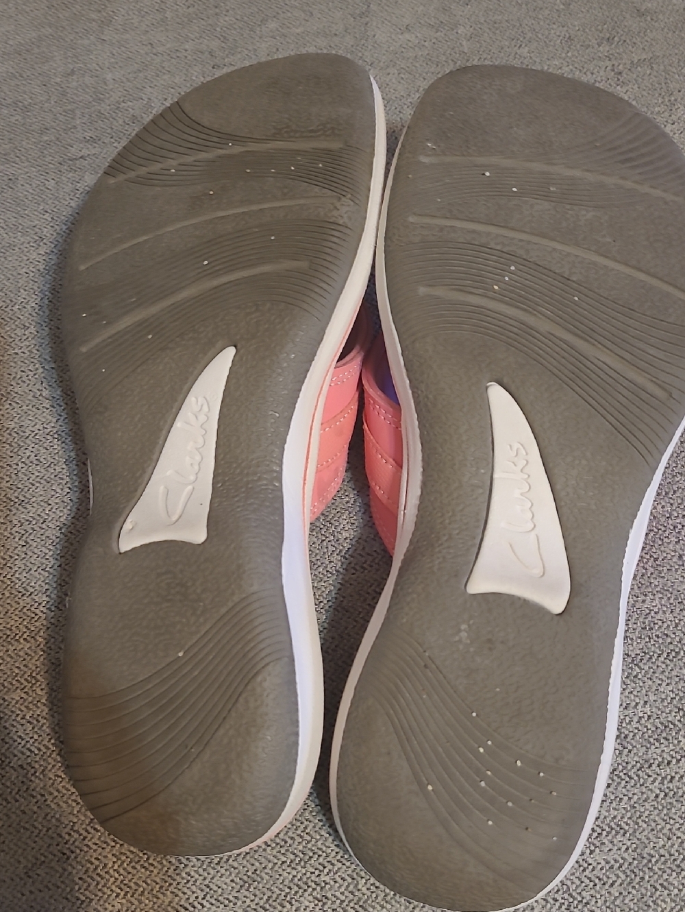 Clarks Pink Sandals - Picture 5 of 8